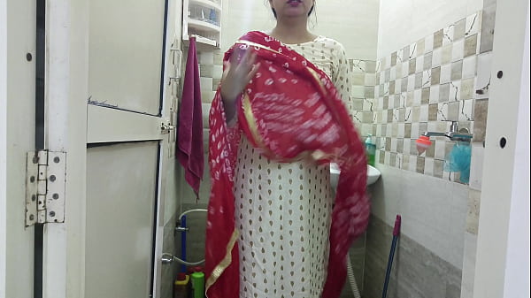 Beautiful Lady Bathing At Home In Hindi Audio