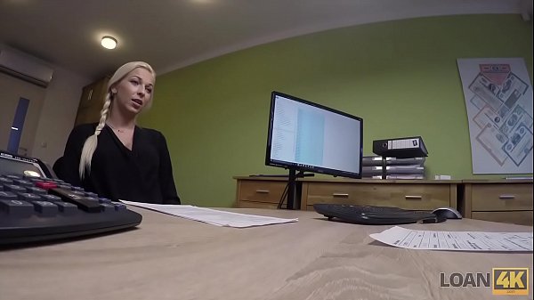 Loan4K Freche Blondine Fickt Zum Ausleihen Um Einen Neuen Mercedes Zu Kaufen