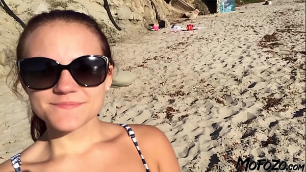 Mofozo Com This Is How To Pick Up An Amateur At The Beach