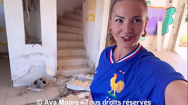 Une Supportrice Francaise Branle Et Suce Des Mecs Dans Un Lieu Abandonne Pour Le Lancement De Leuro 2024 Ils Giclent Tous Sur Son Visage Grosse Faciale
