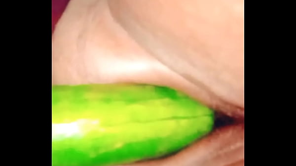 Desibhabhi Sex Village Wife Fucking With Cucumber