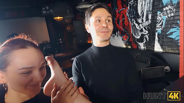 Hunt4K Im Brave Enough To Fuck A Stranger Hot Sex With Sara Bork