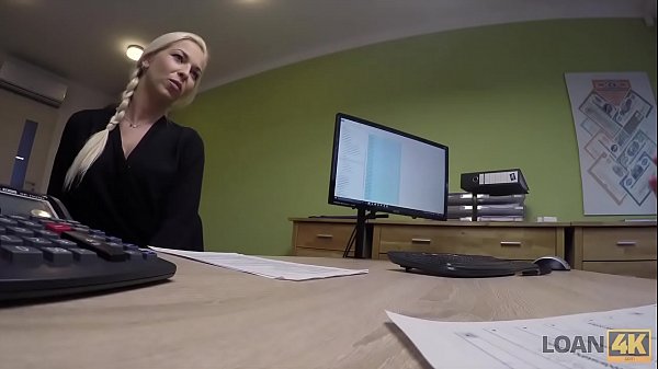 Loan4K Der Arme Karol Traumt Von Einem Neuen Auto