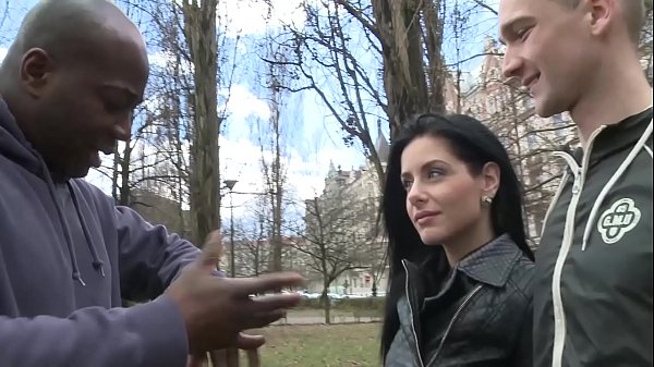 Sexy White Slut Gets Her Asshole Gaped Right In Front Of Her Husband